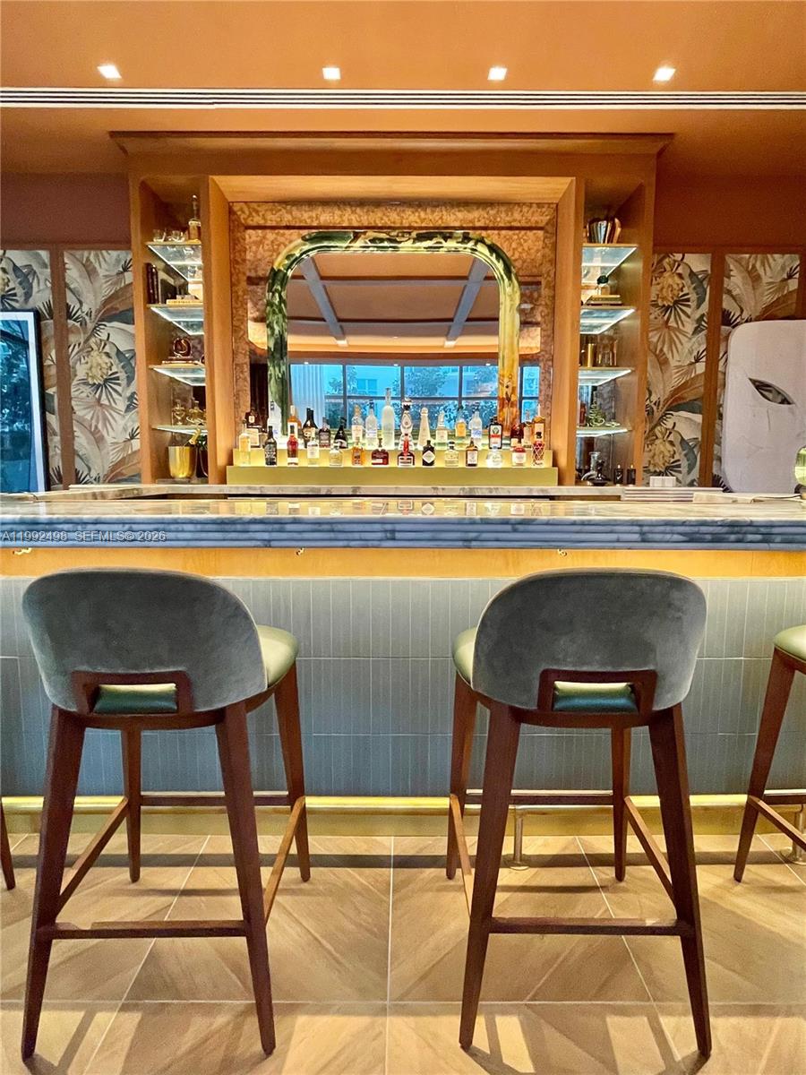 77 SE 5th St #2204 Miami, FL 33131