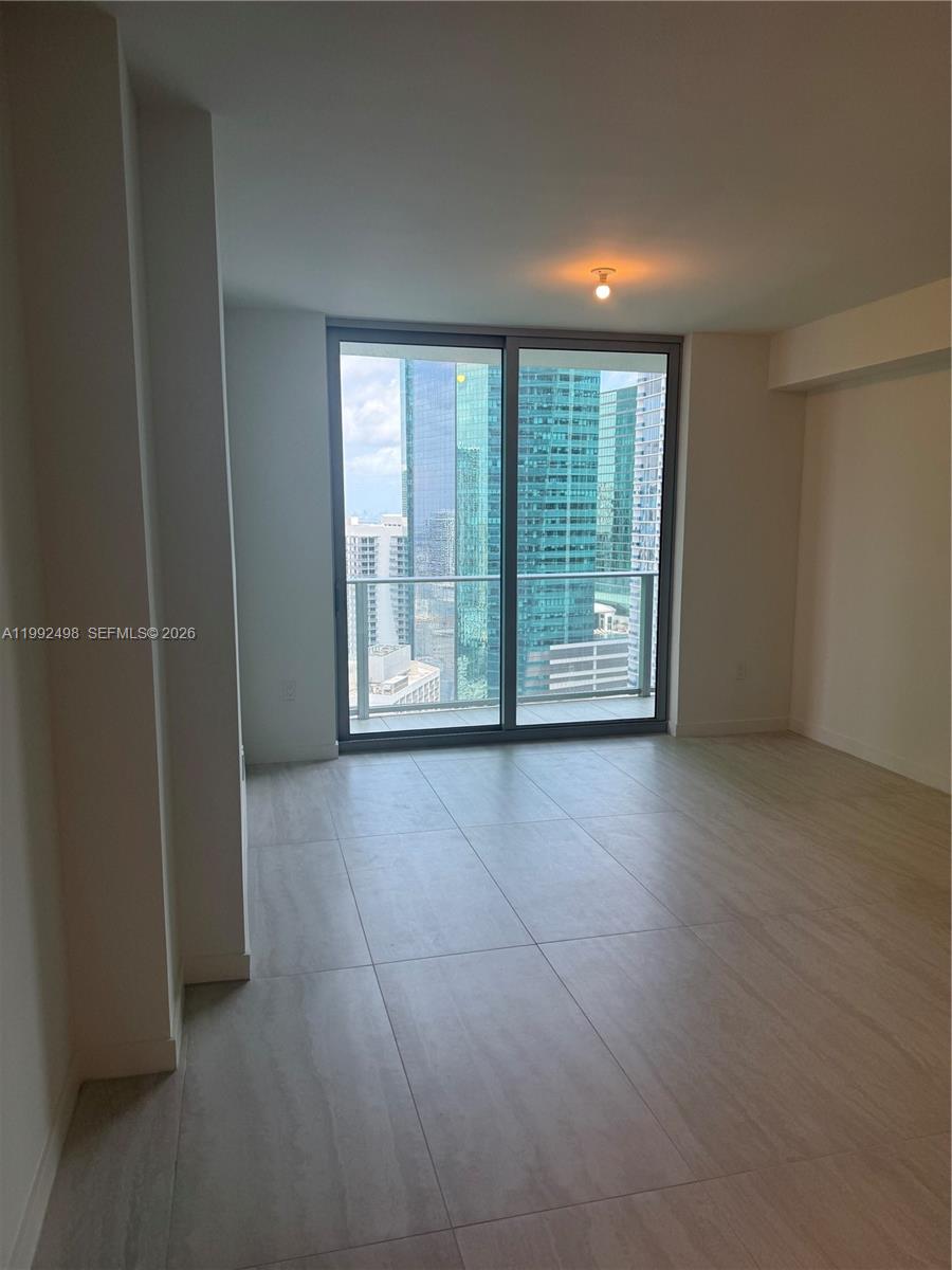 77 SE 5th St #2204 Miami, FL 33131