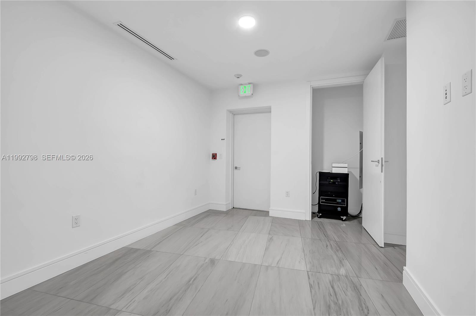 image Echo Aventura25