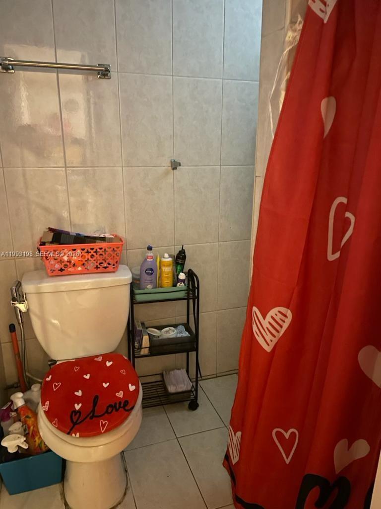 2353 SW 2nd St Miami, FL 33135