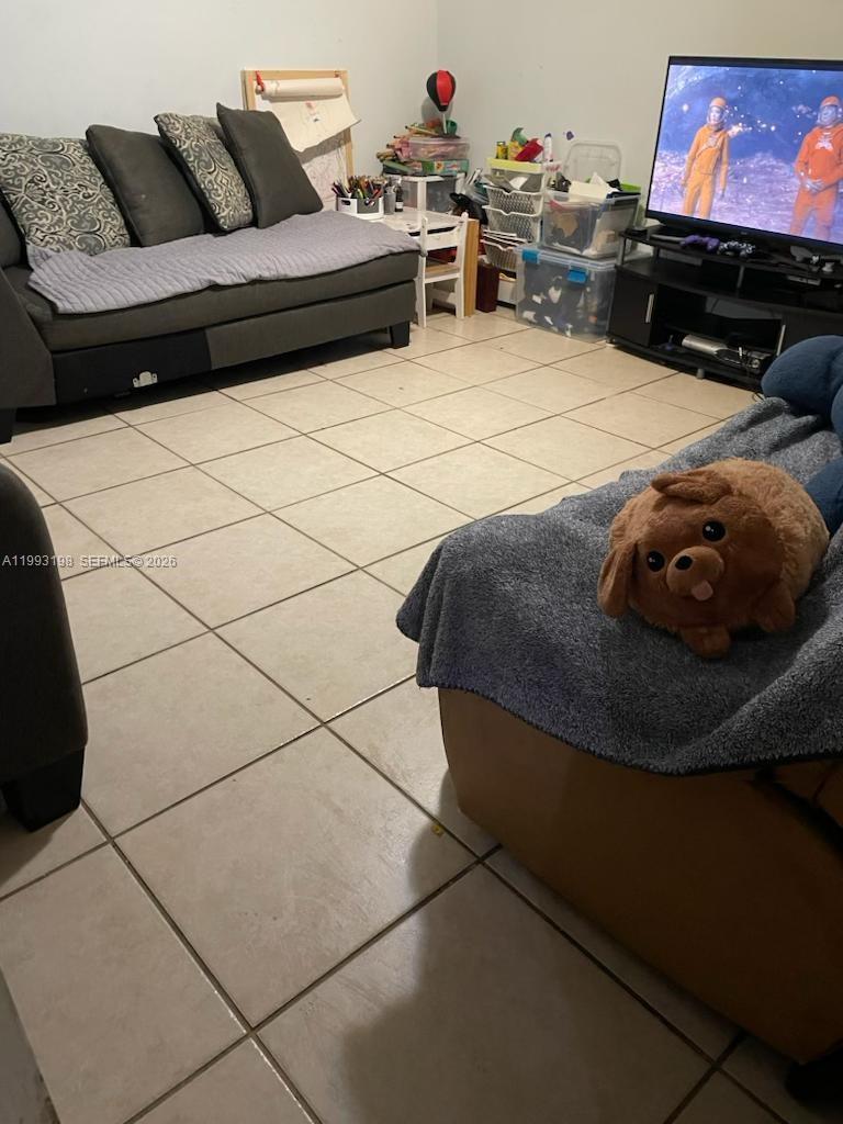 2353 SW 2nd St Miami, FL 33135