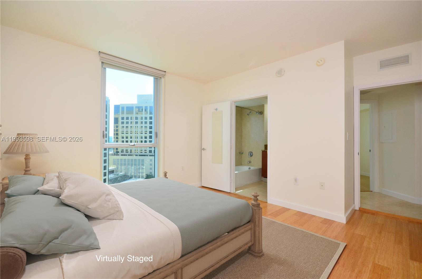 9055 SW 73rd Ct #1106 Miami, FL 33156