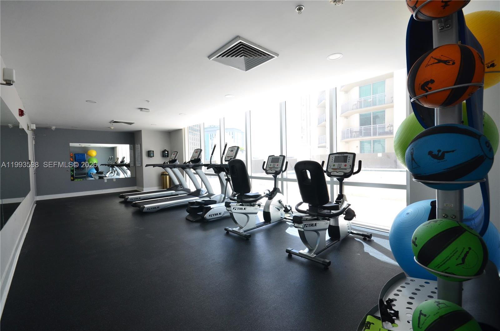 9055 SW 73rd Ct #1106 Miami, FL 33156