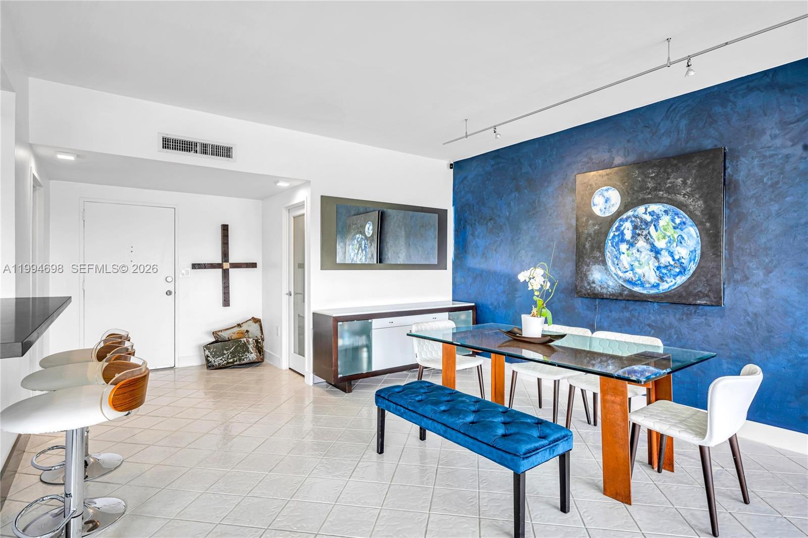 9102 W Bay Hbr Dr #3-C Bay Harbor Islands, FL 33154