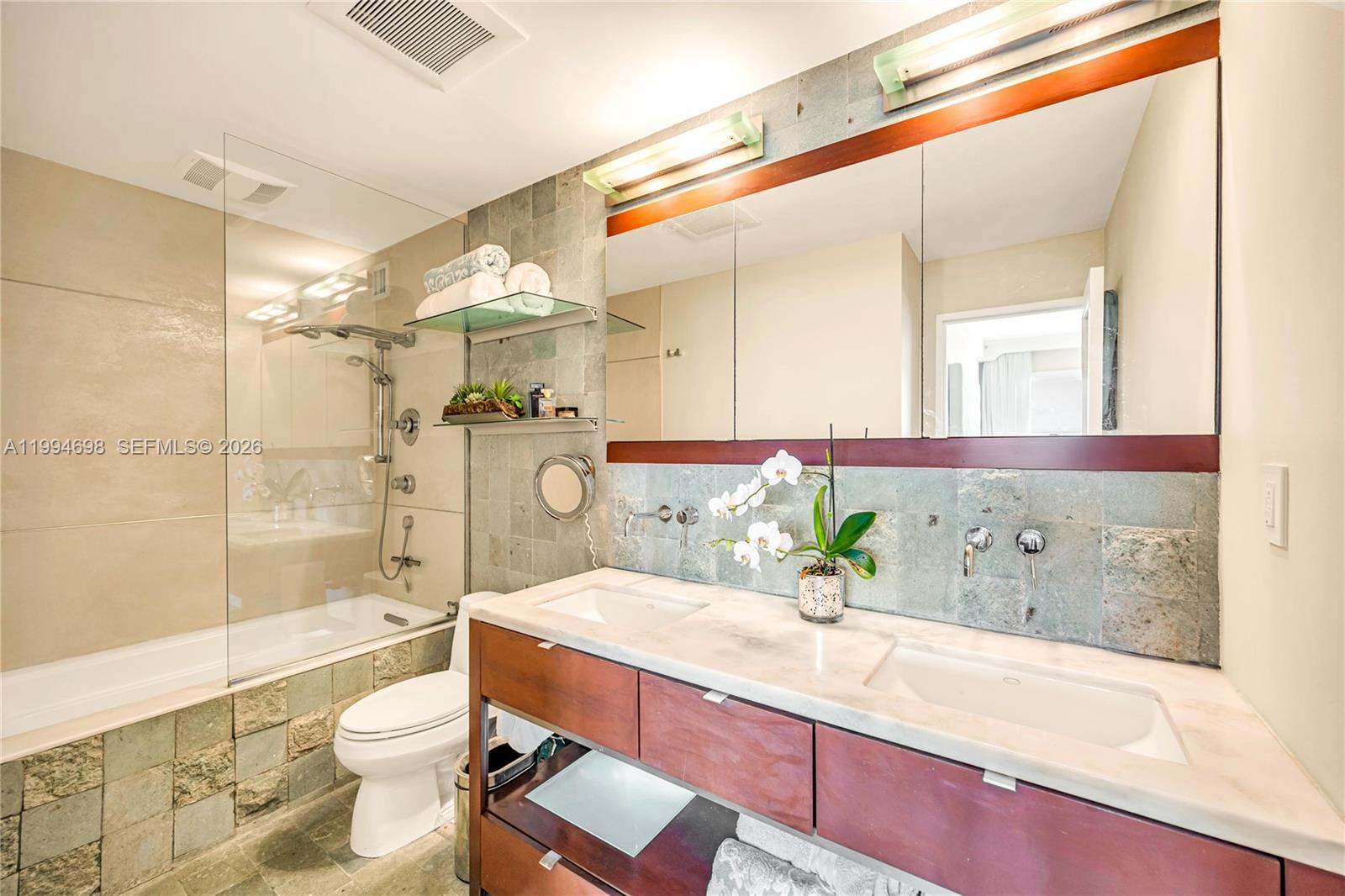 9102 W Bay Hbr Dr #3-C Bay Harbor Islands, FL 33154