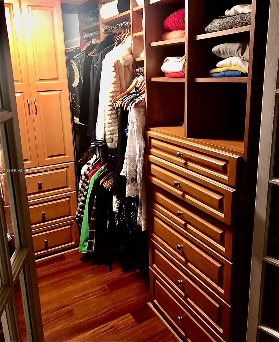 9102 W Bay Hbr Dr #3-C Bay Harbor Islands, FL 33154