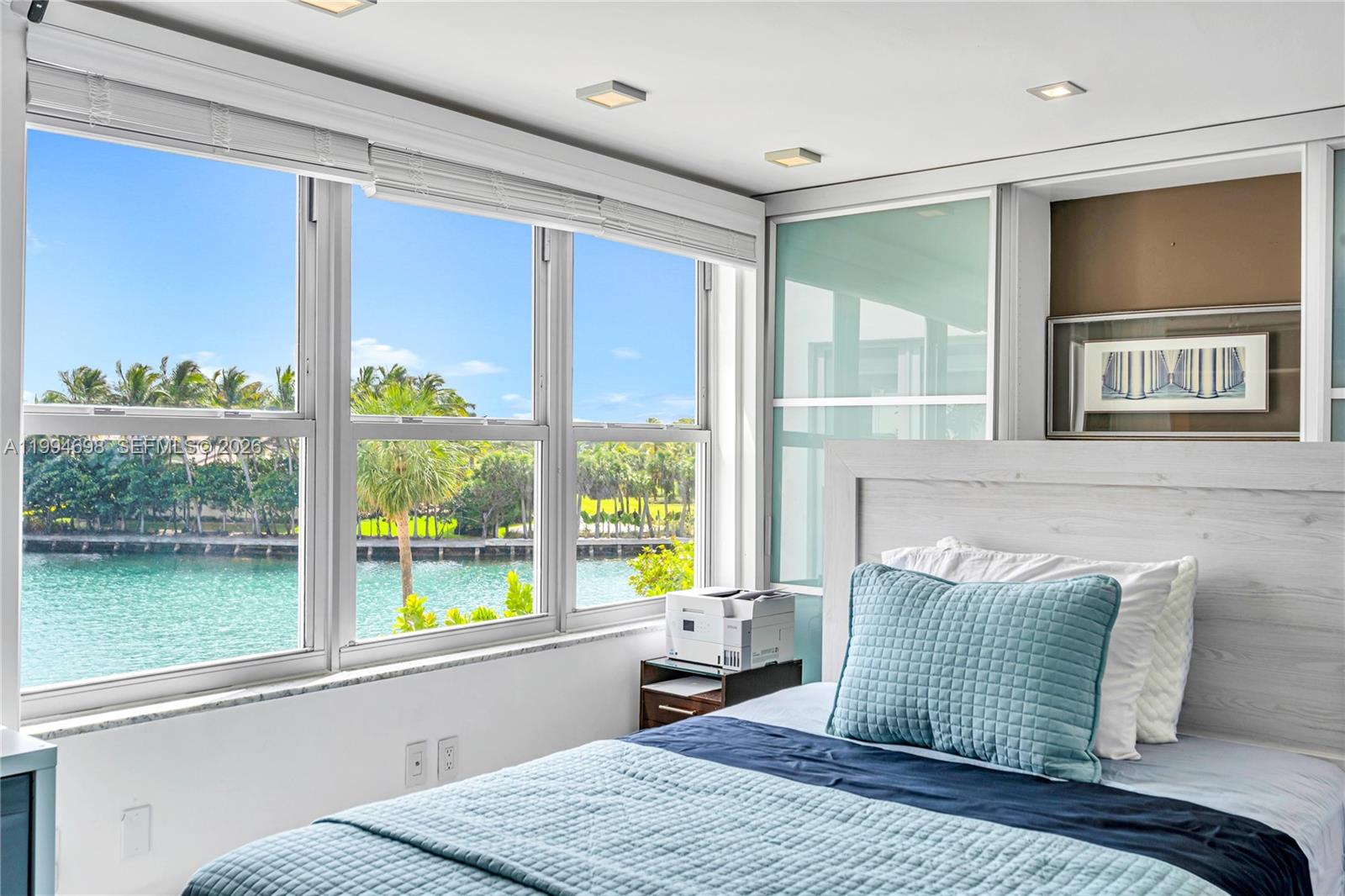 9102 W Bay Hbr Dr #3-C Bay Harbor Islands, FL 33154