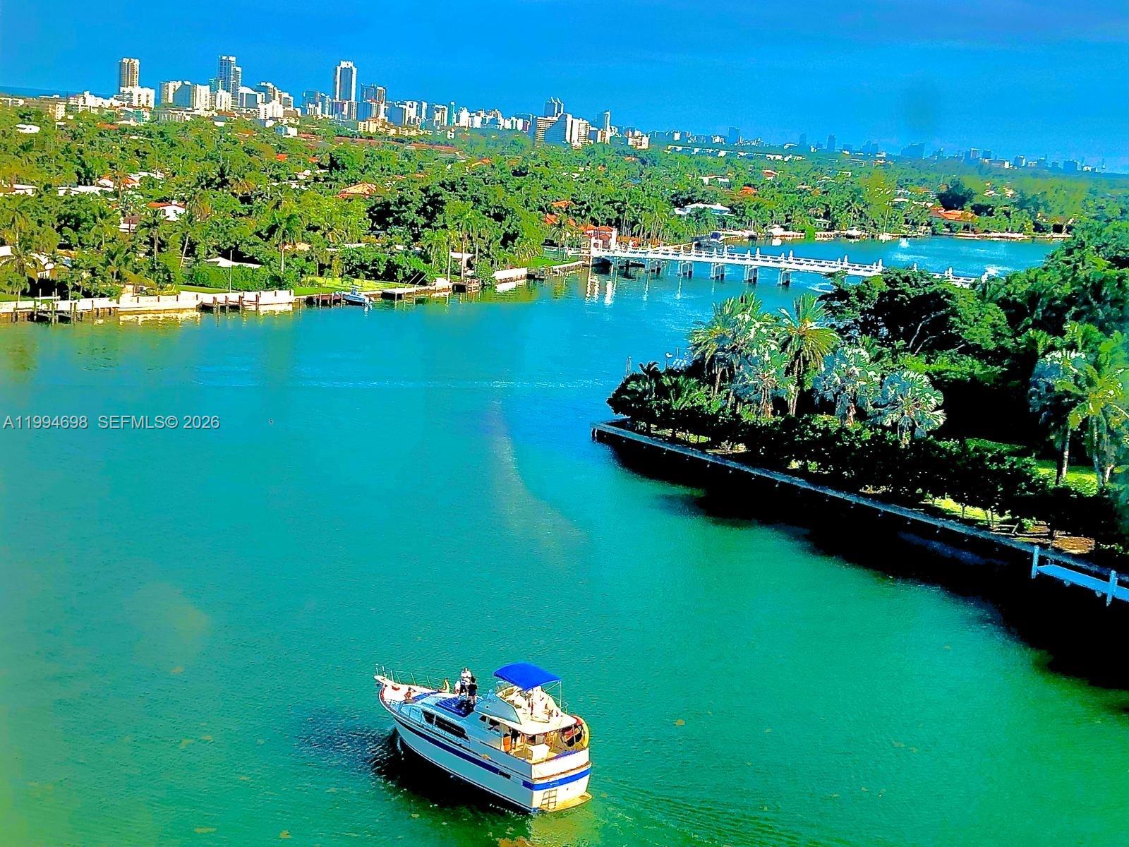 9102 W Bay Hbr Dr #3-C Bay Harbor Islands, FL 33154