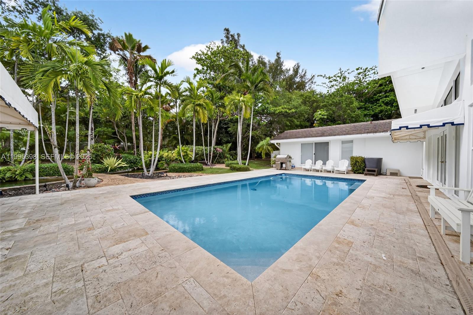 12330 Pine Needle Ln Pinecrest, FL 33156