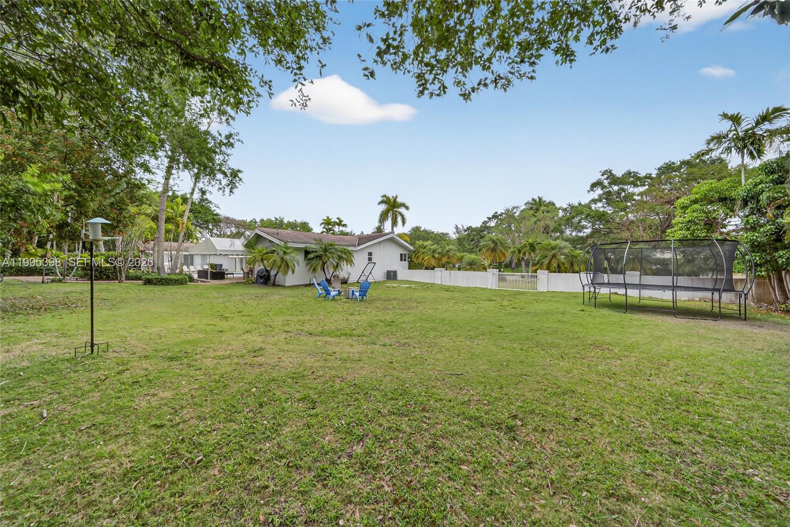 12330 Pine Needle Ln Pinecrest, FL 33156