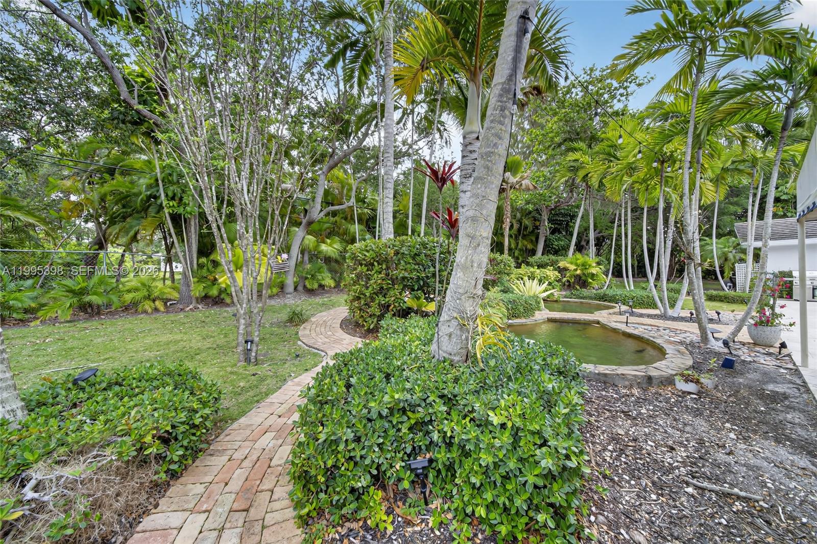 12330 Pine Needle Ln Pinecrest, FL 33156