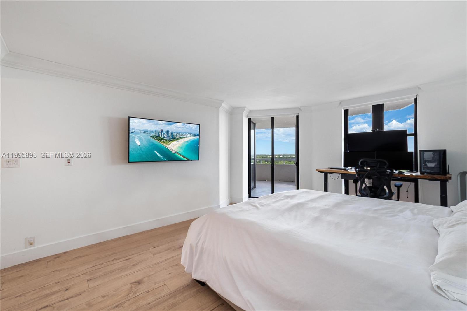 2000 Towerside Ter #PH9 Miami, FL 33138