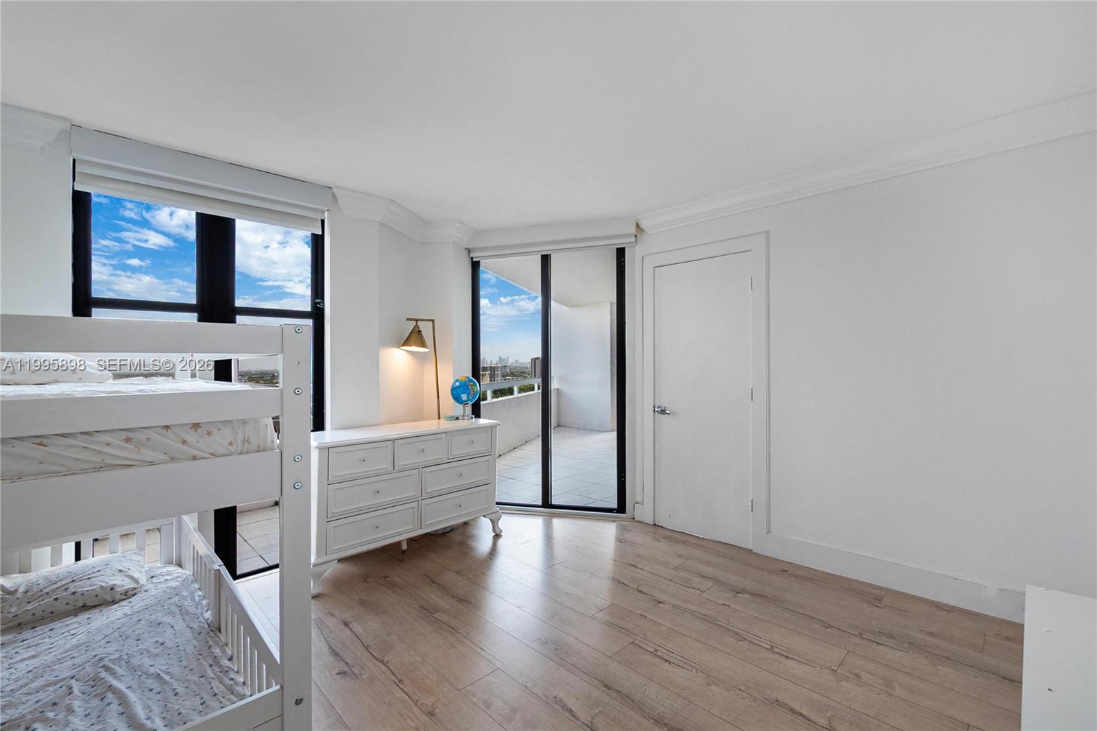 2000 Towerside Ter #PH9 Miami, FL 33138