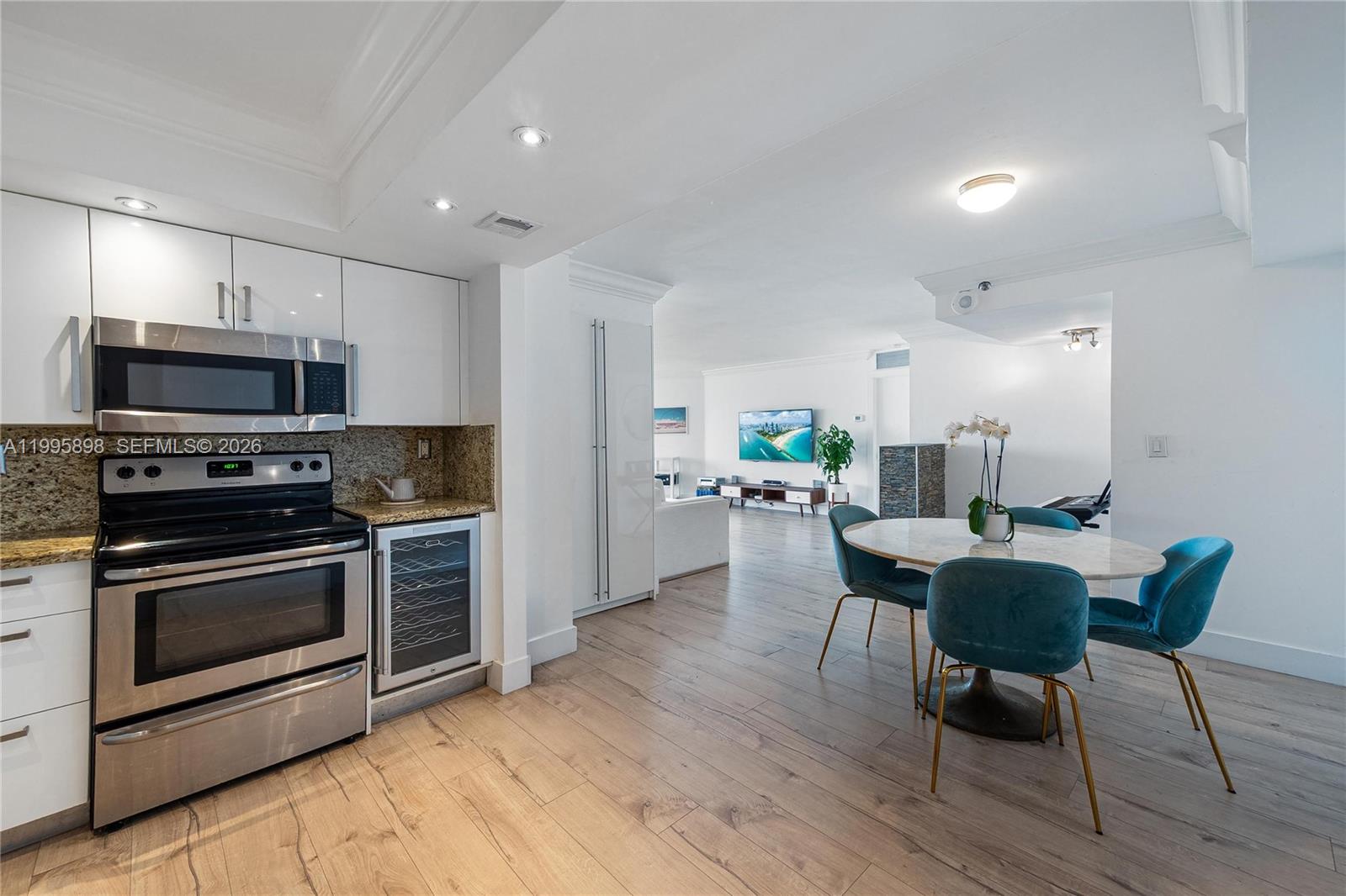 2000 Towerside Ter #PH9 Miami, FL 33138