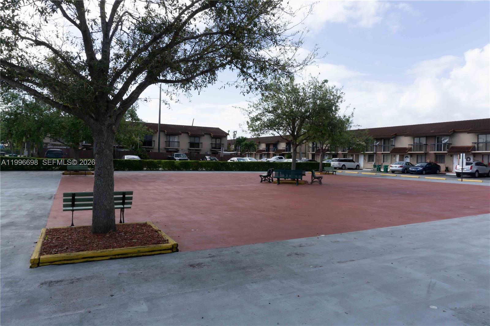 1911 SW 107th Ave #1006 Miami, FL 33165