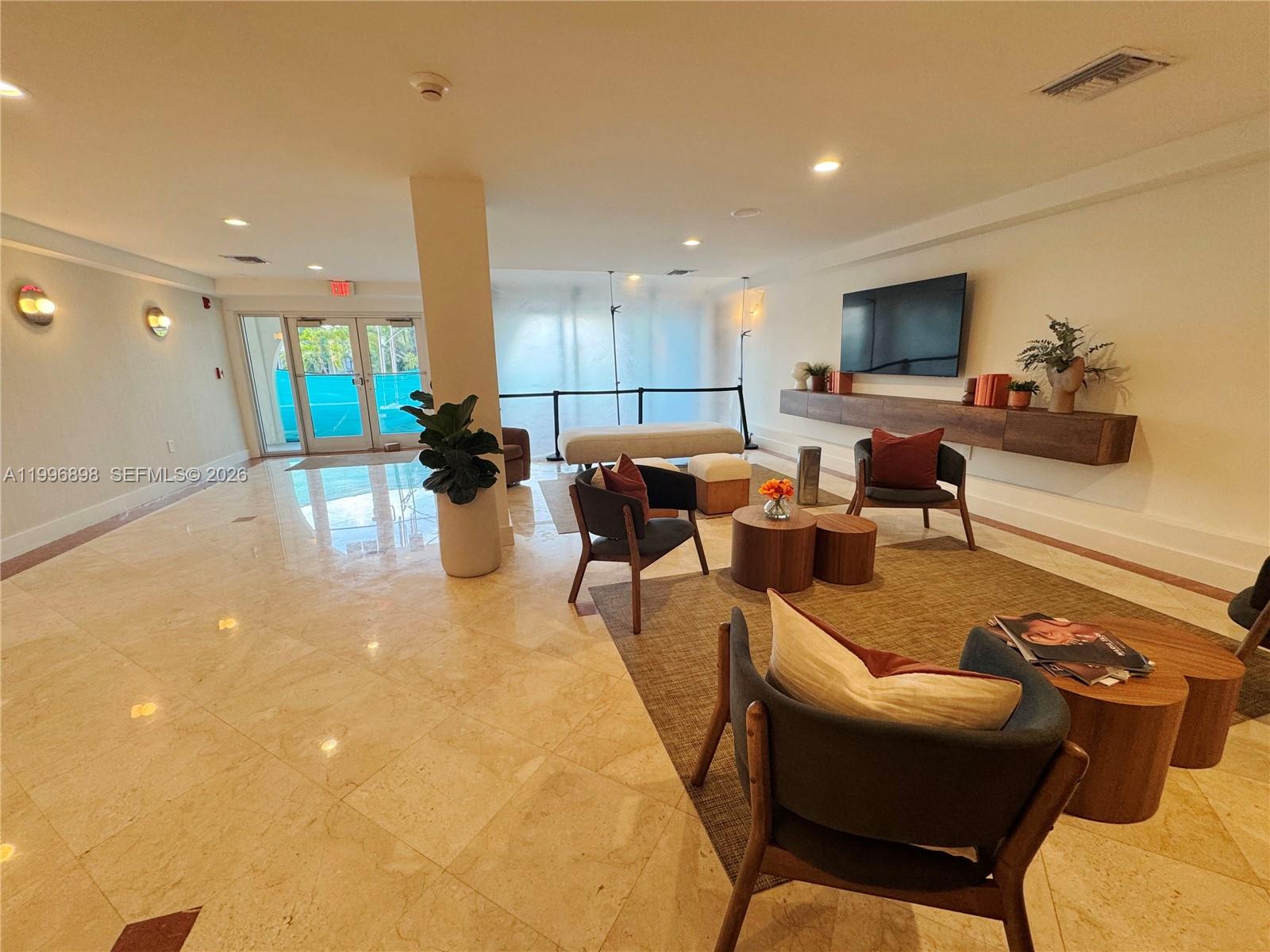 1455 N Treasure Dr #7B North Bay Village, FL 33141