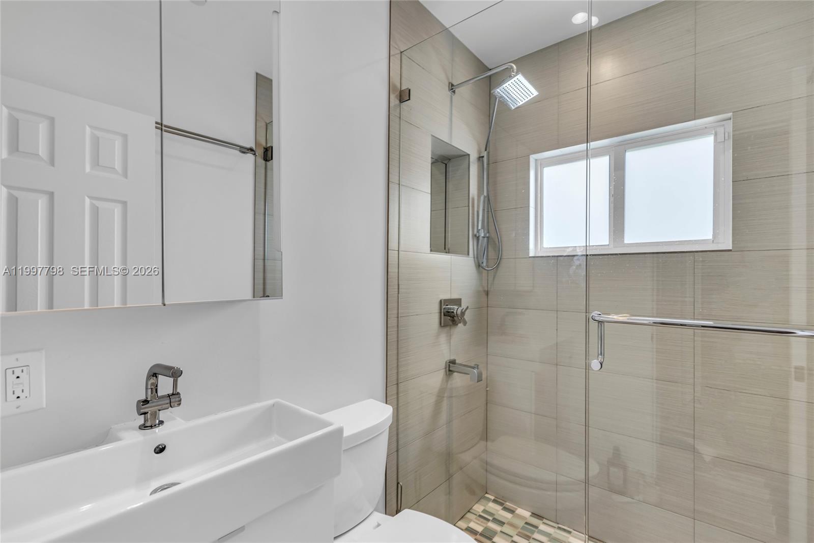 4371 SW 13th Ter Miami, FL 33134