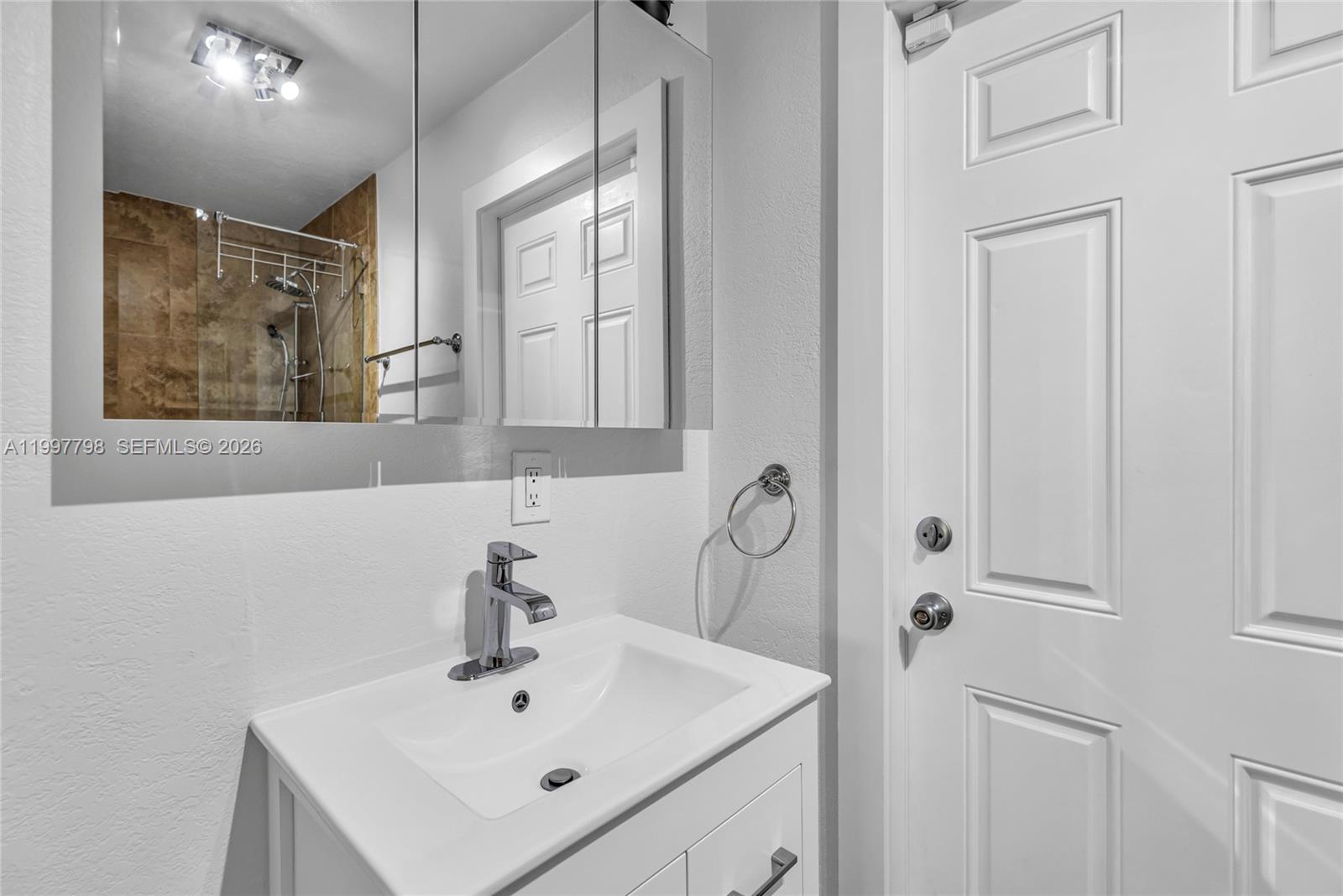 4371 SW 13th Ter Miami, FL 33134