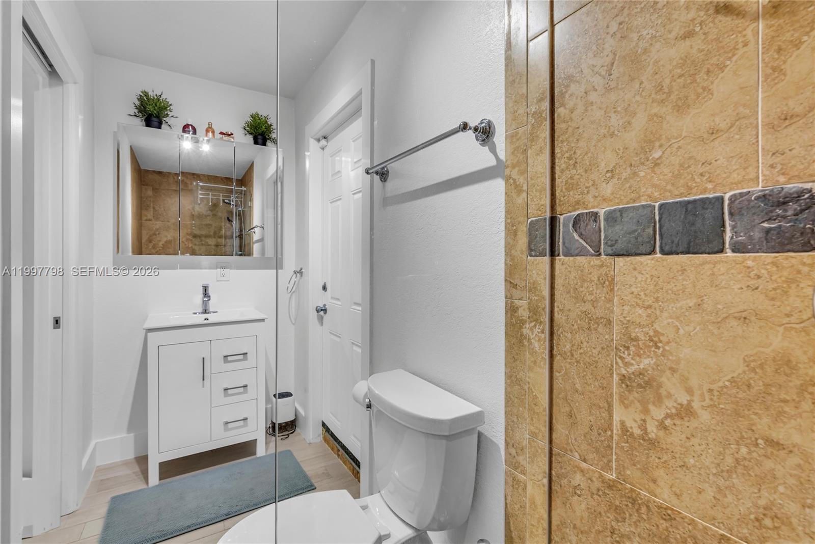 4371 SW 13th Ter Miami, FL 33134