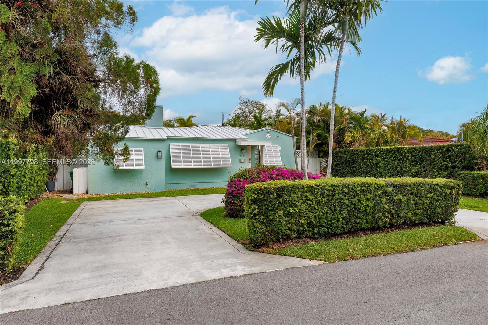 4371 SW 13th Ter Miami, FL 33134