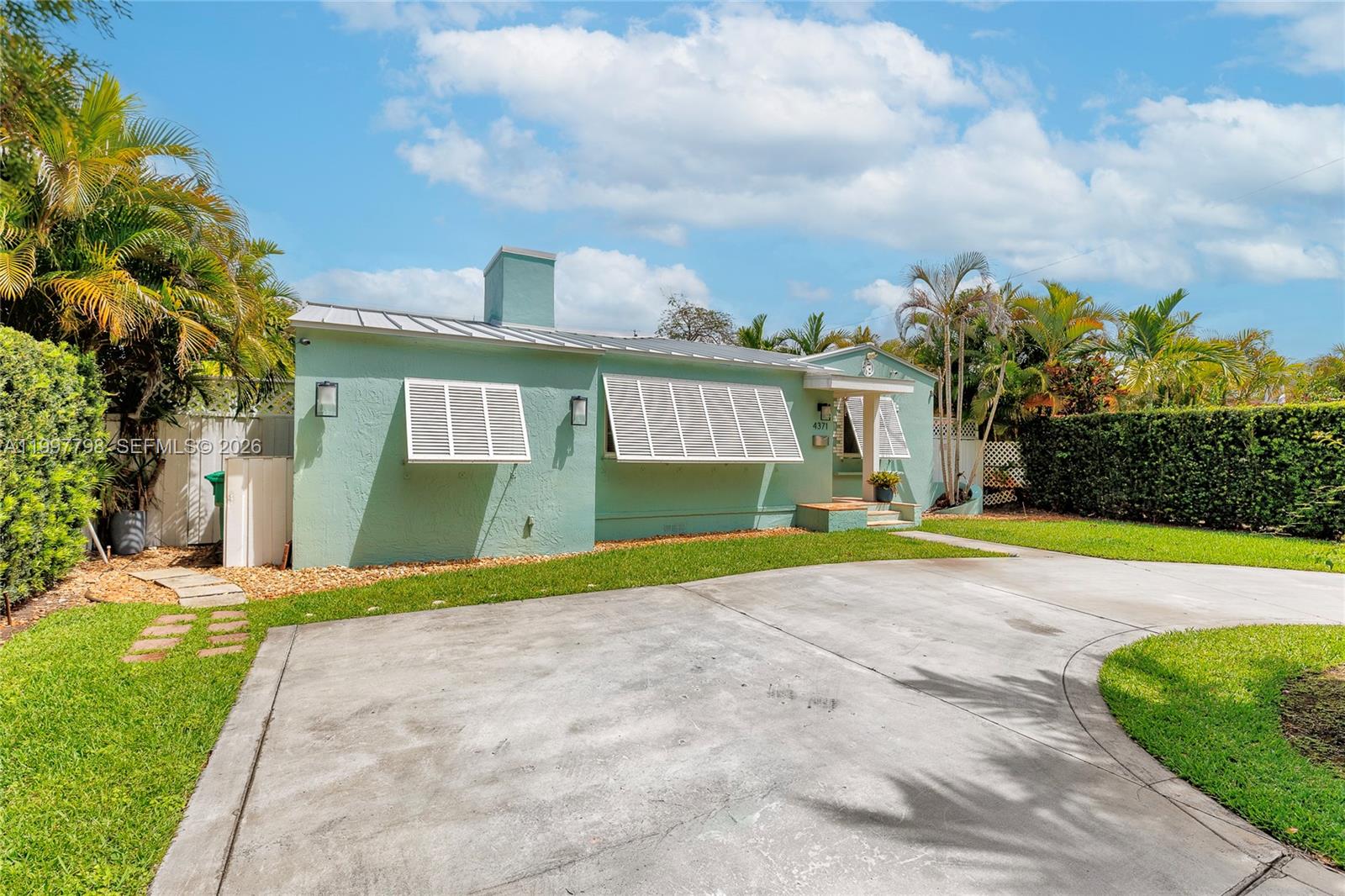 4371 SW 13th Ter Miami, FL 33134