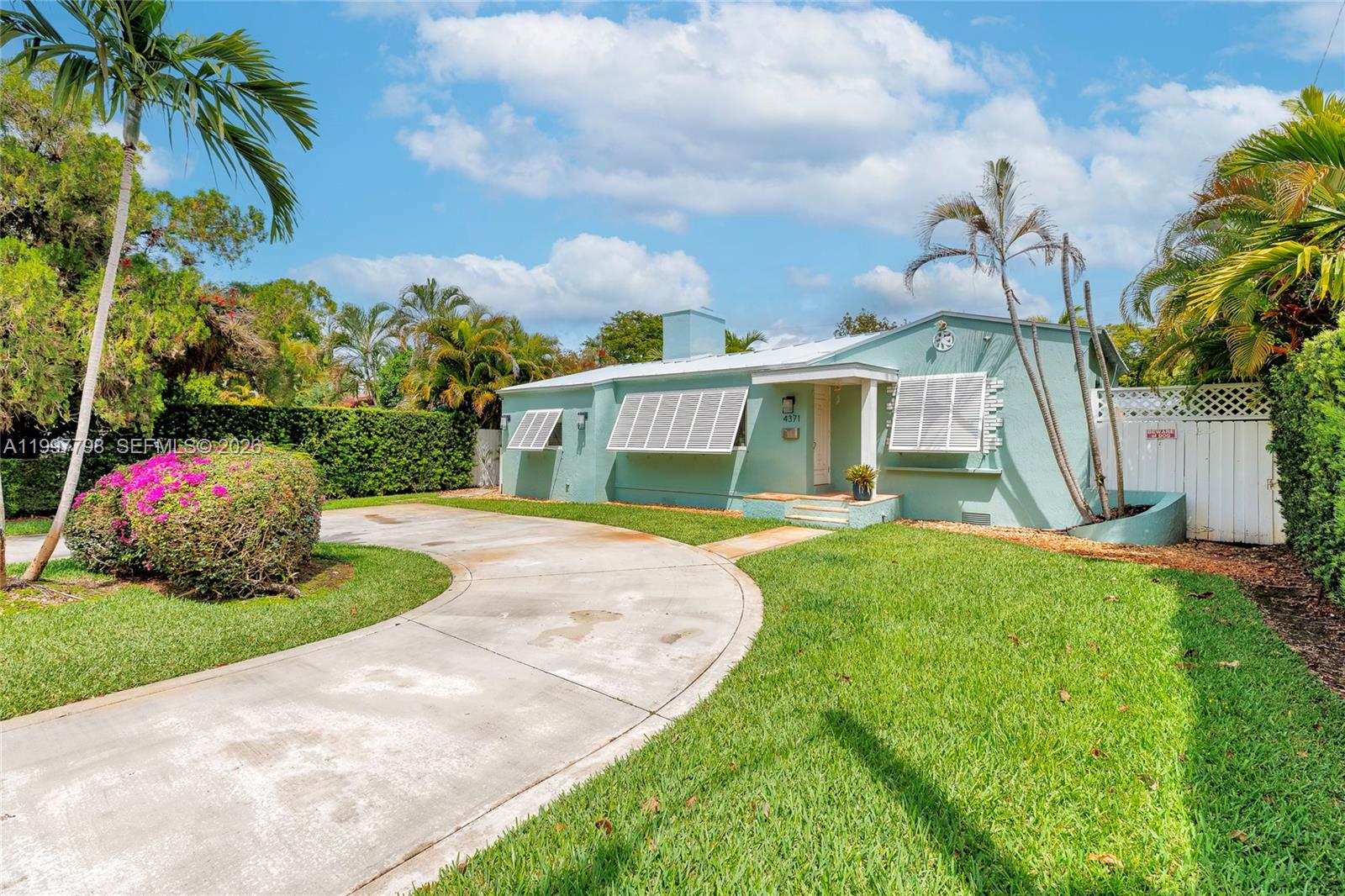 4371 SW 13th Ter Miami, FL 33134