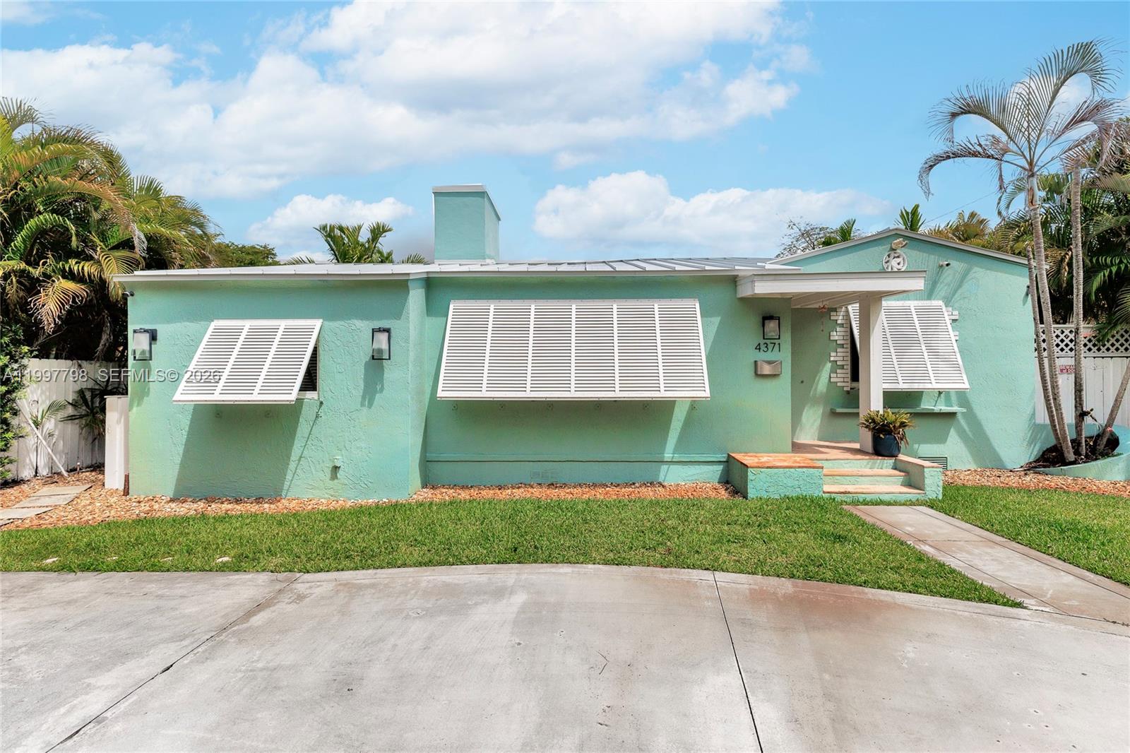 4371 SW 13th Ter Miami, FL 33134