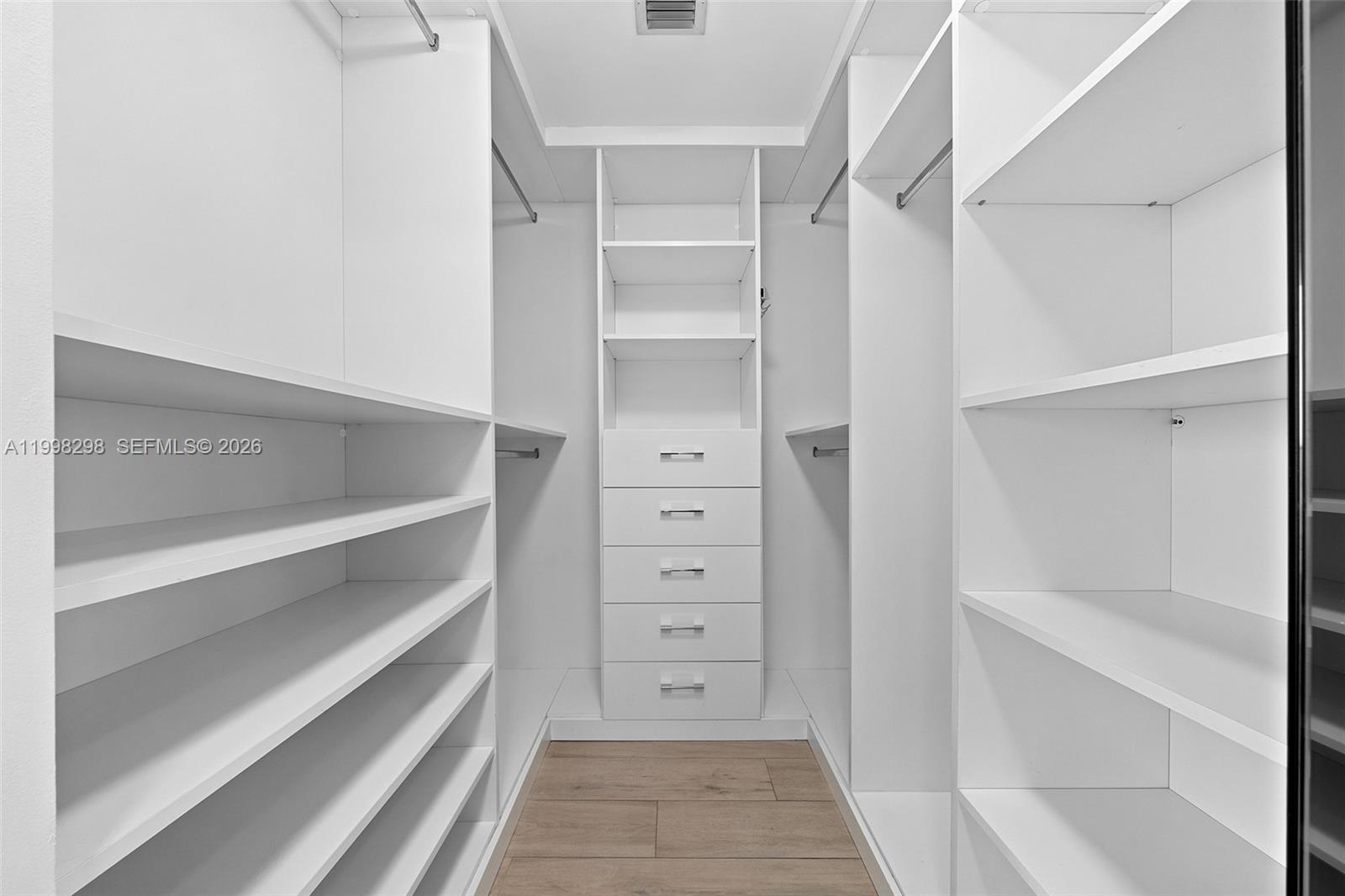 488 NE 18th St #715 Miami, FL 33132