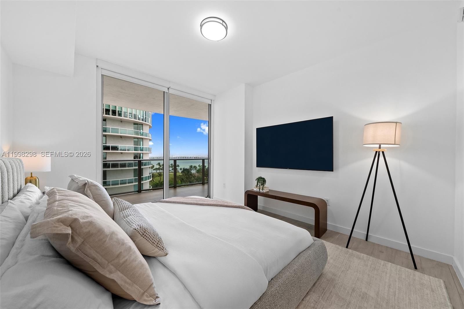 488 NE 18th St #715 Miami, FL 33132