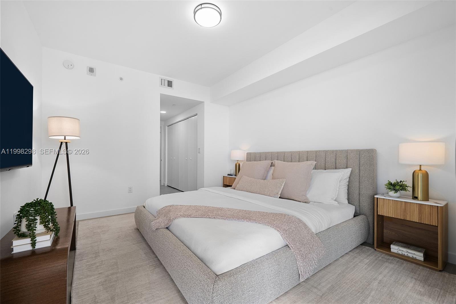 488 NE 18th St #715 Miami, FL 33132