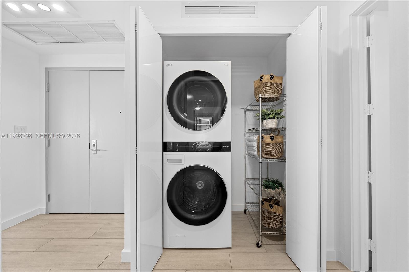 488 NE 18th St #715 Miami, FL 33132