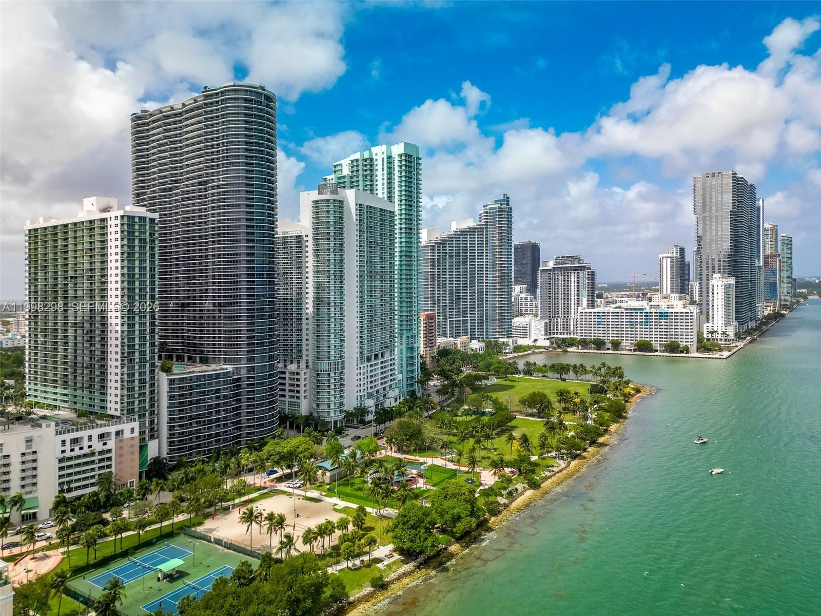 488 NE 18th St #715 Miami, FL 33132