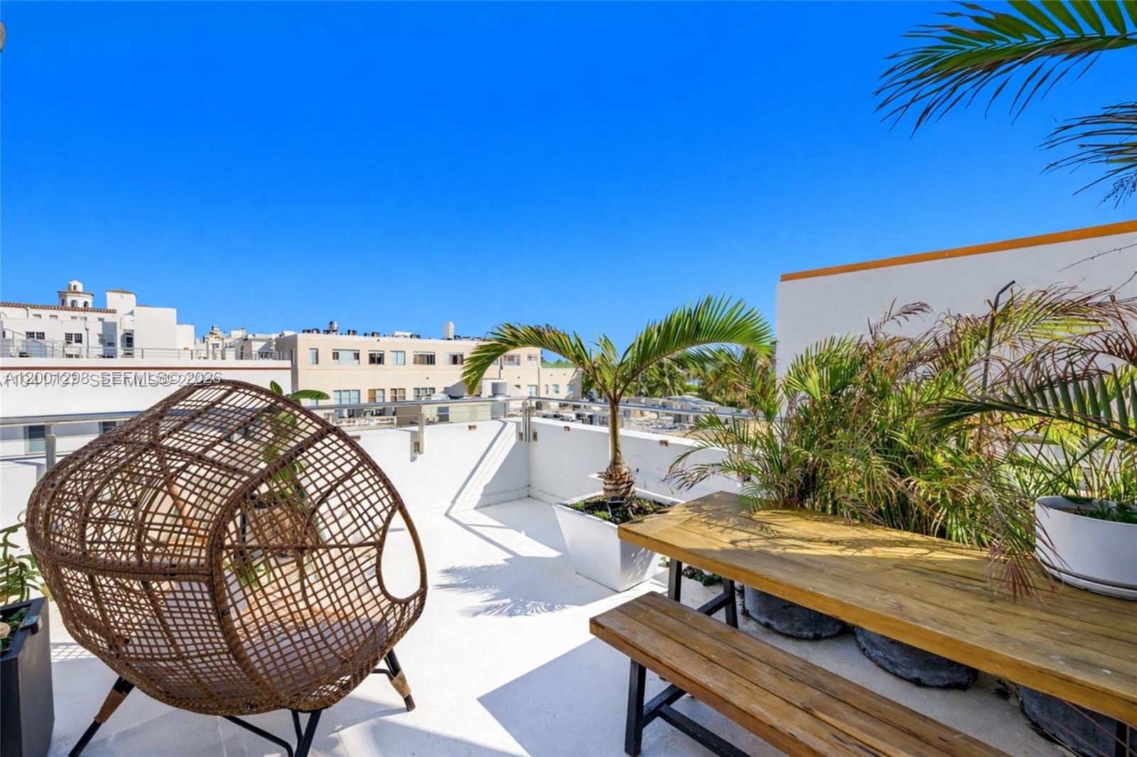 865 Collins Ave #307 Miami Beach, FL 33139