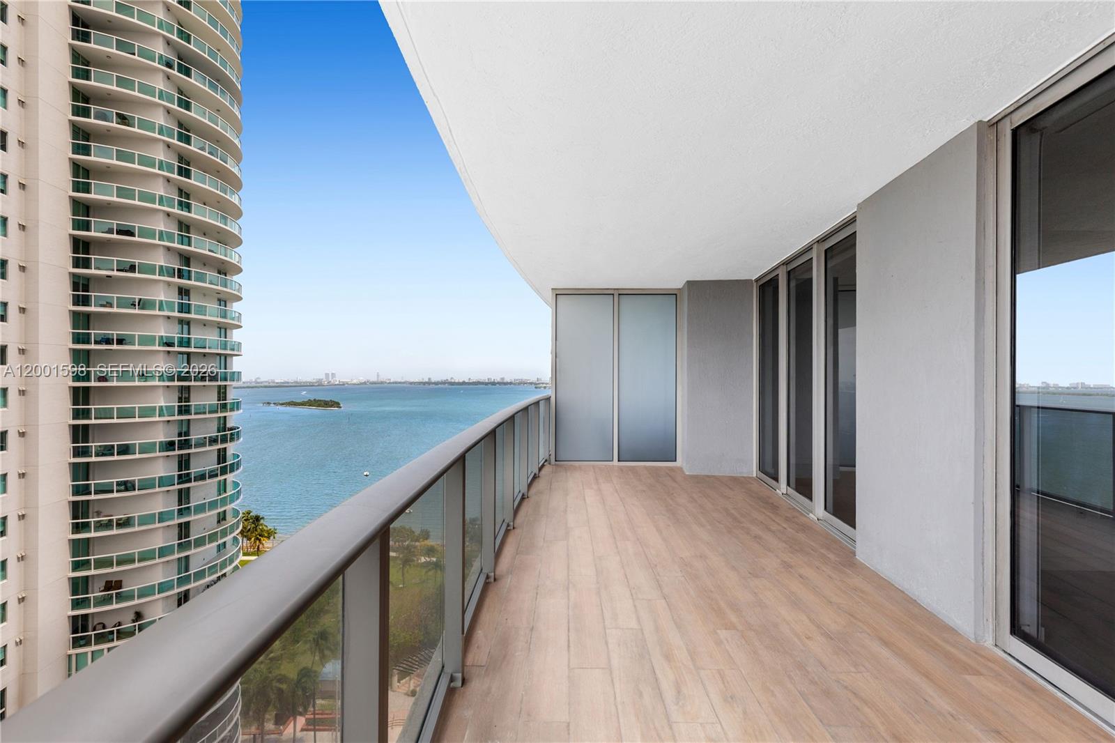 image Aria on the Bay1