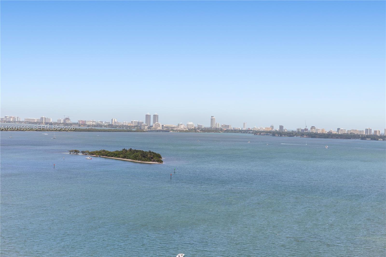 image Aria on the Bay33