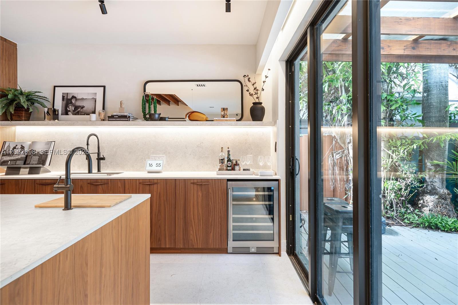 1735 Michigan Ave Miami Beach, FL 33139