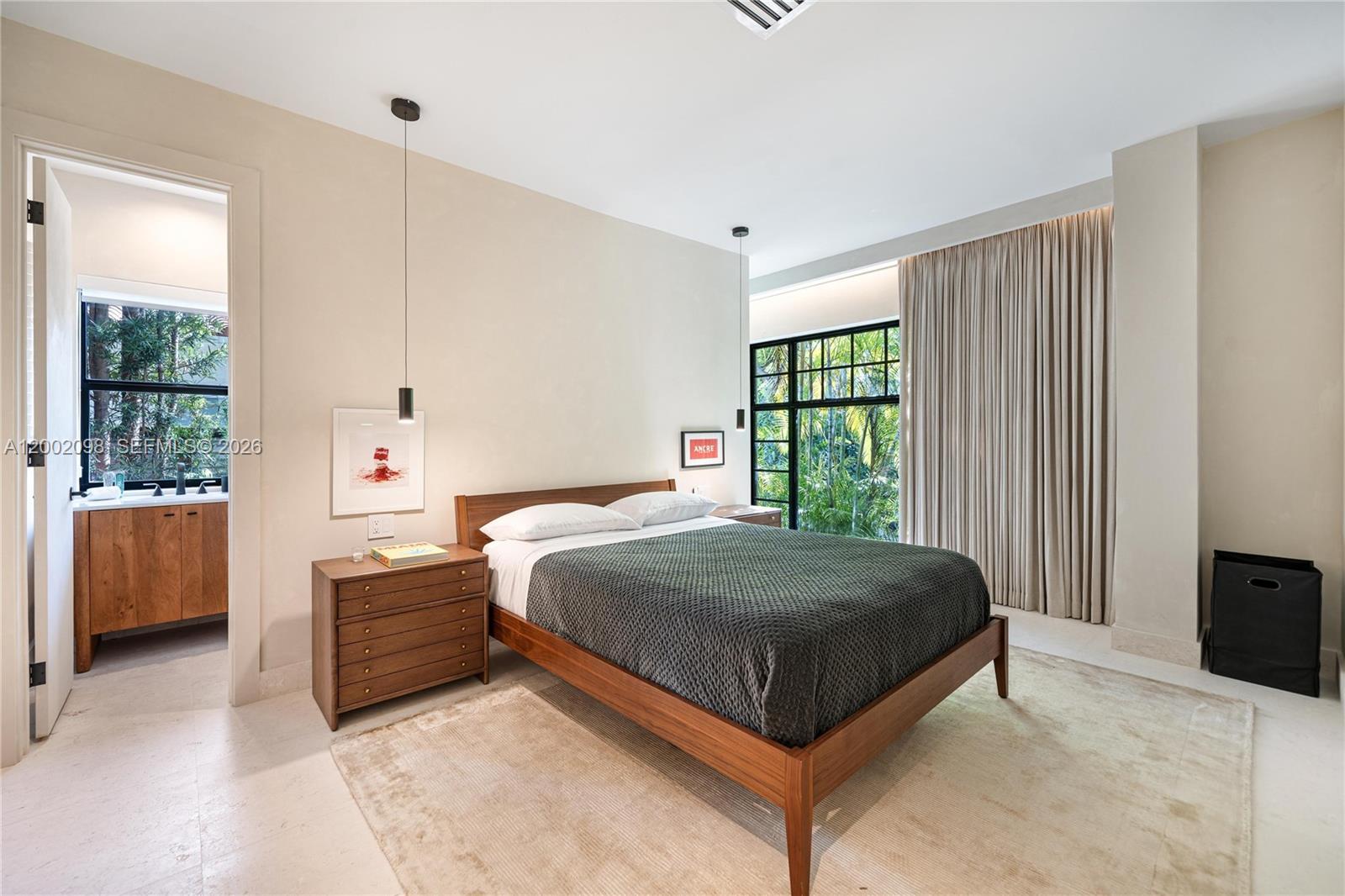 1735 Michigan Ave Miami Beach, FL 33139