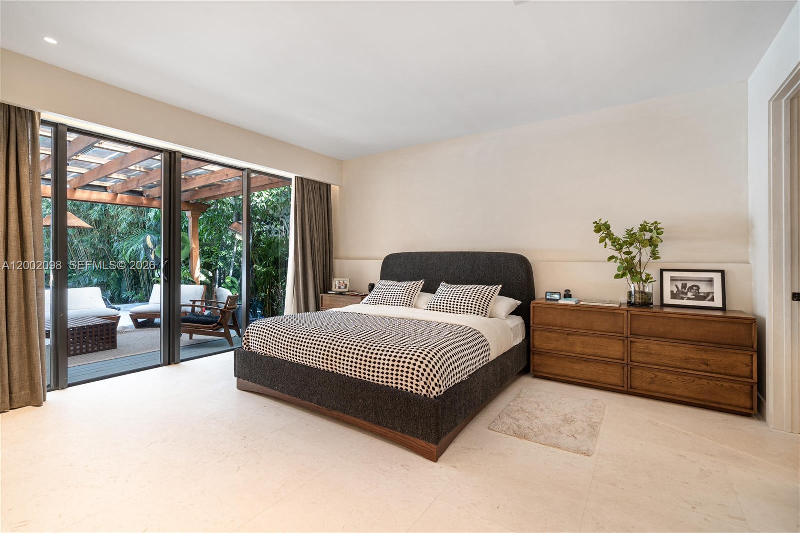 1735 Michigan Ave Miami Beach, FL 33139