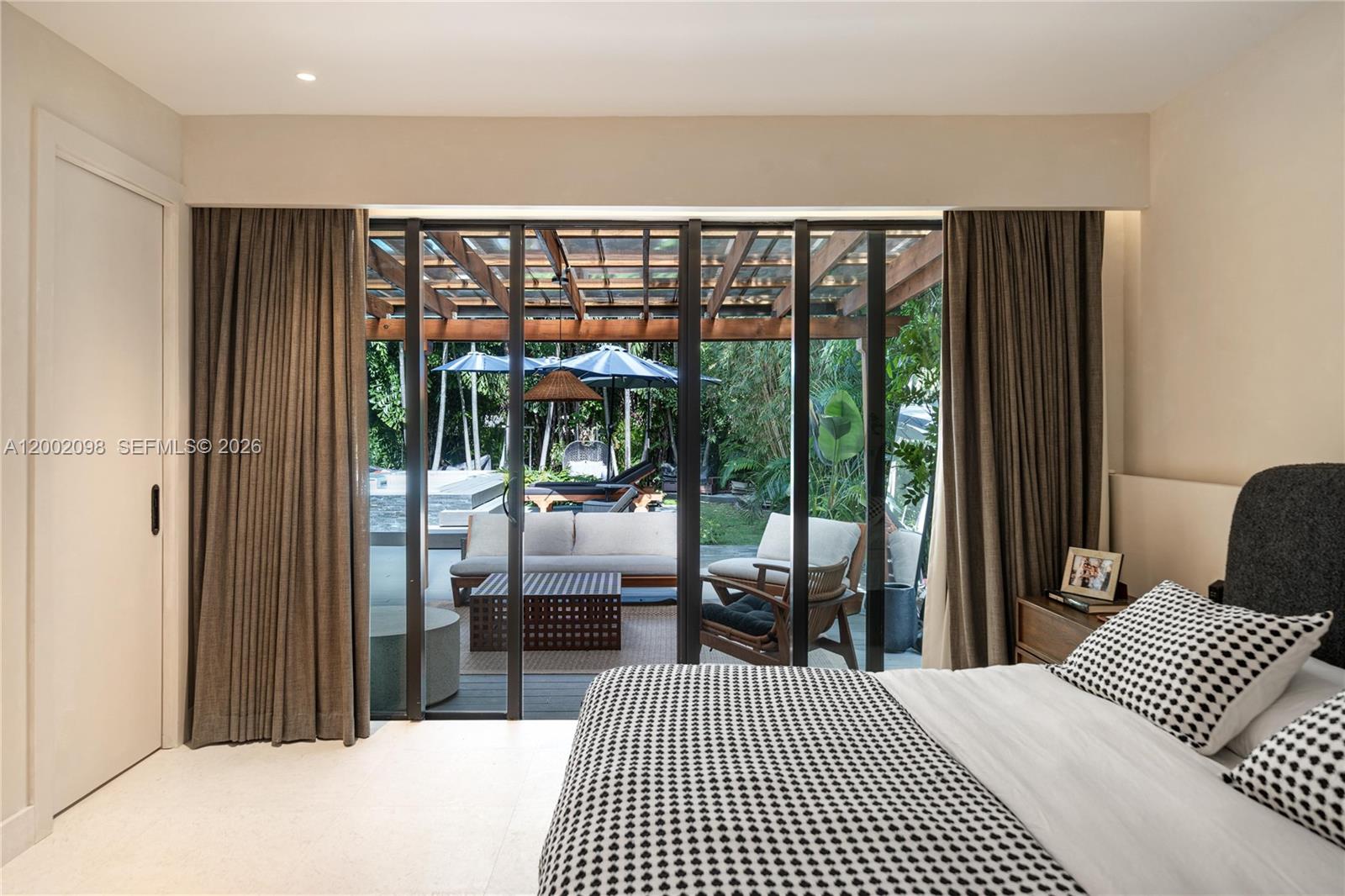 1735 Michigan Ave Miami Beach, FL 33139