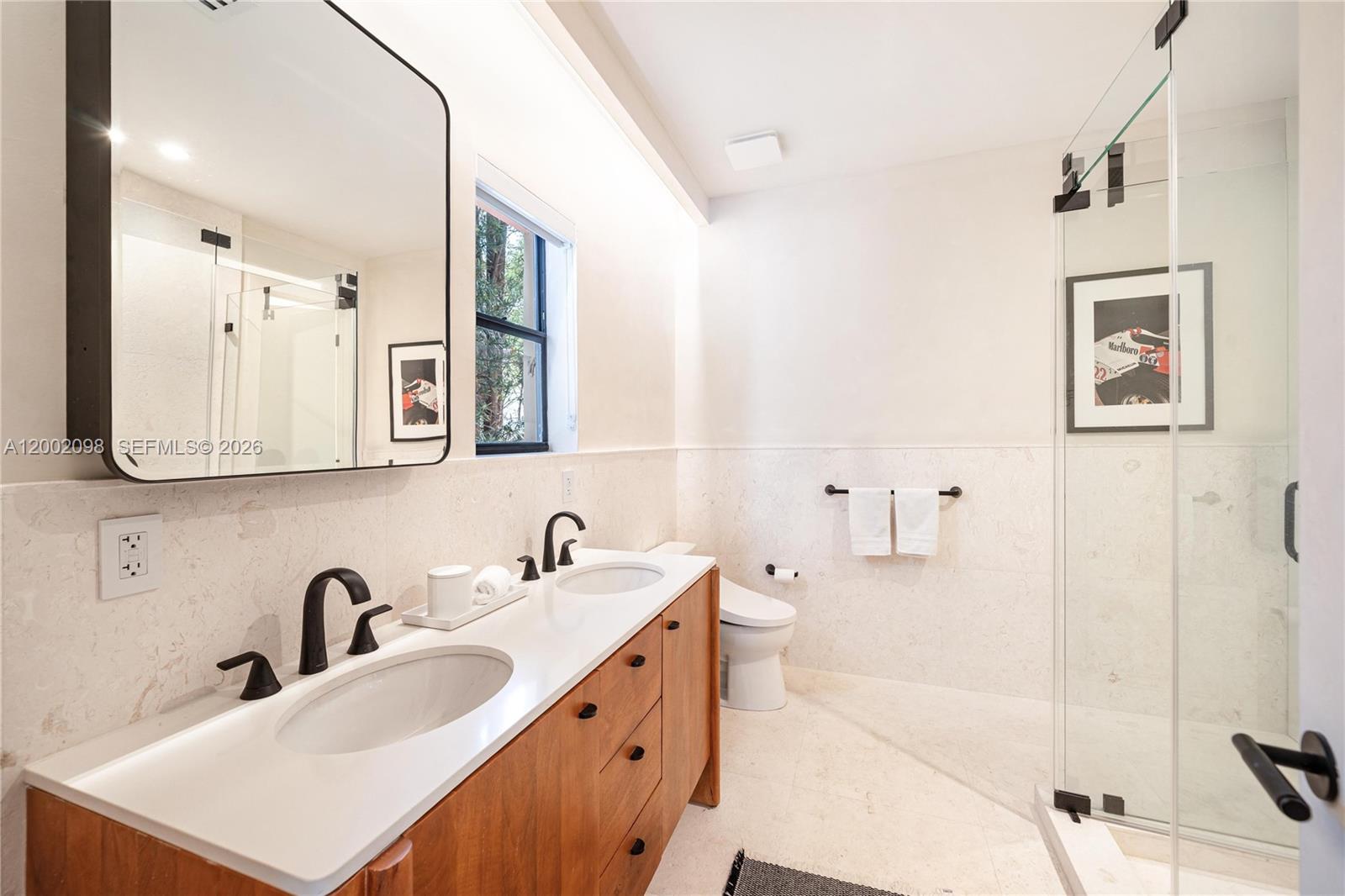 1735 Michigan Ave Miami Beach, FL 33139