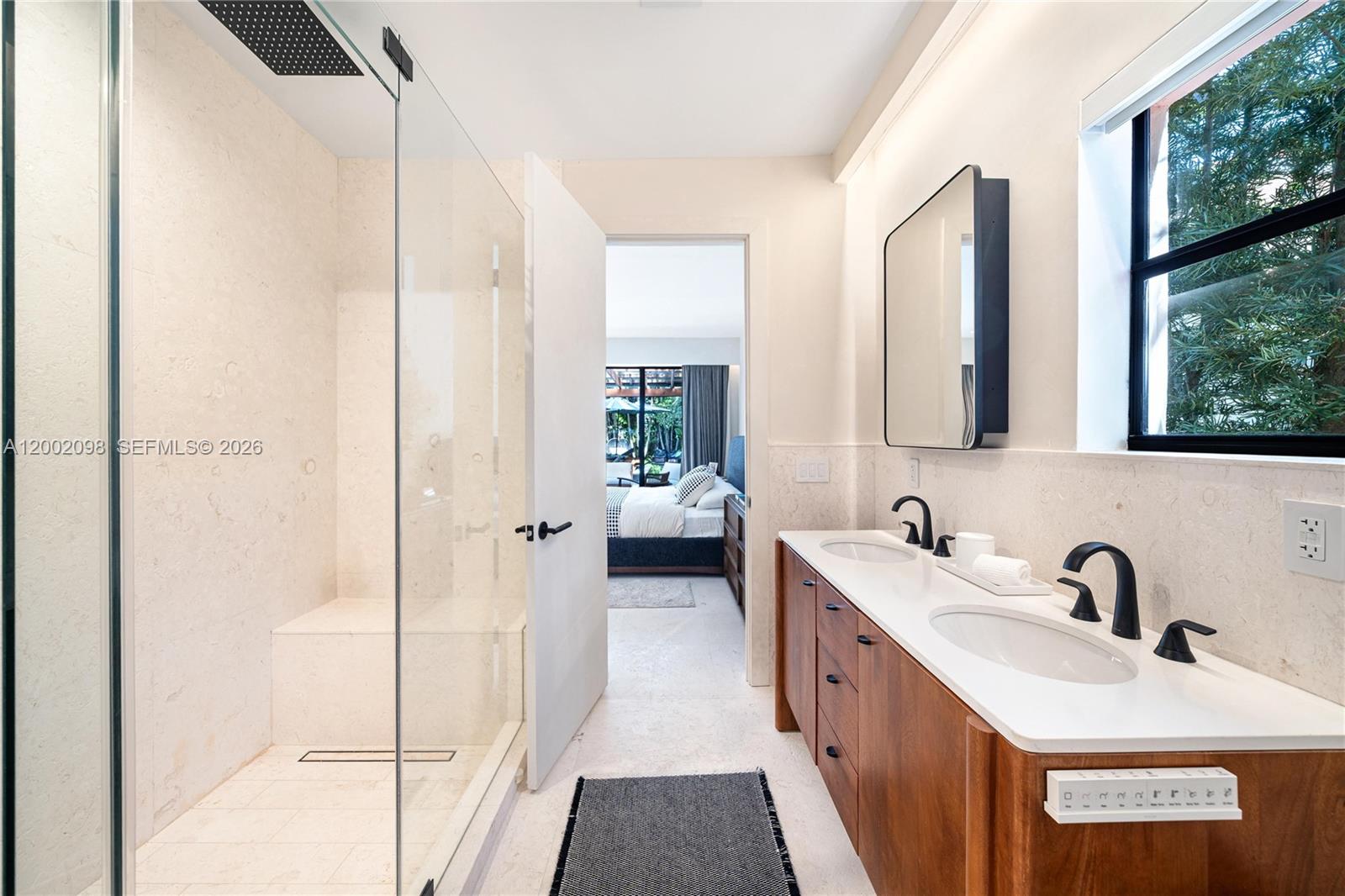 1735 Michigan Ave Miami Beach, FL 33139