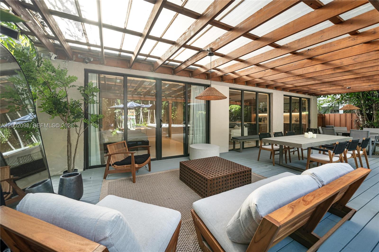 1735 Michigan Ave Miami Beach, FL 33139