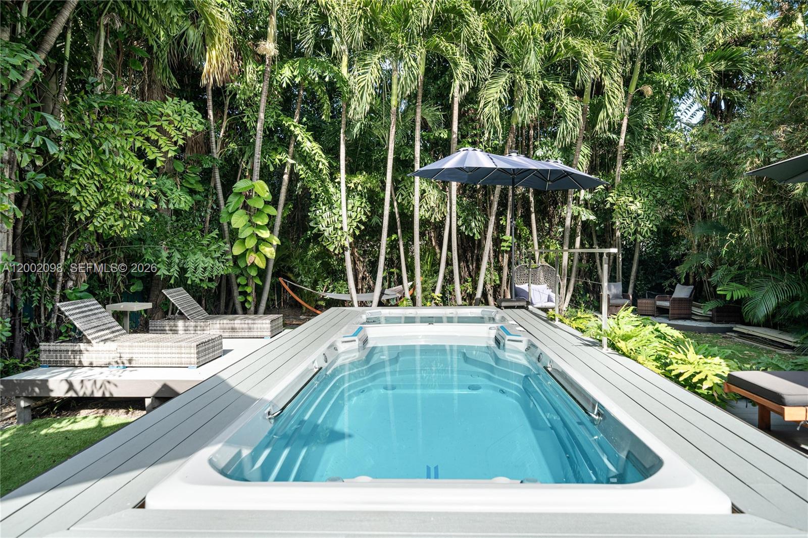 1735 Michigan Ave Miami Beach, FL 33139