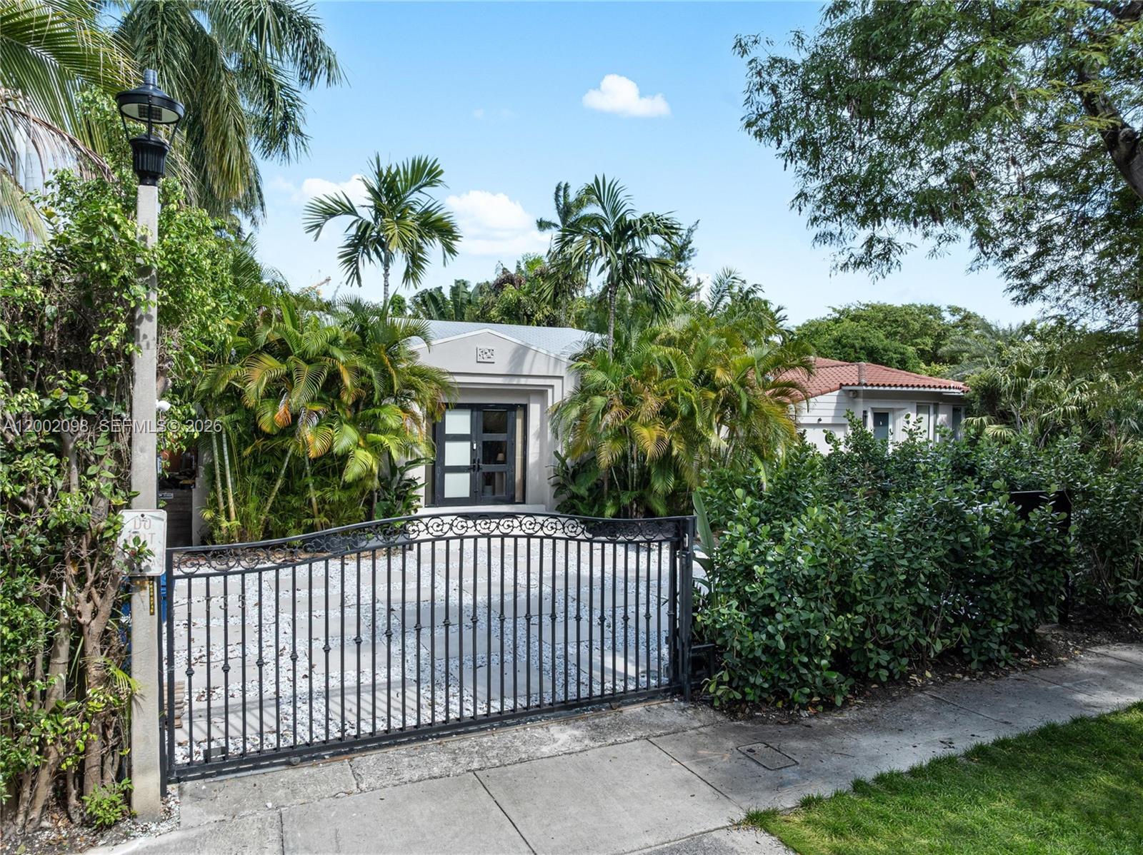 1735 Michigan Ave Miami Beach, FL 33139