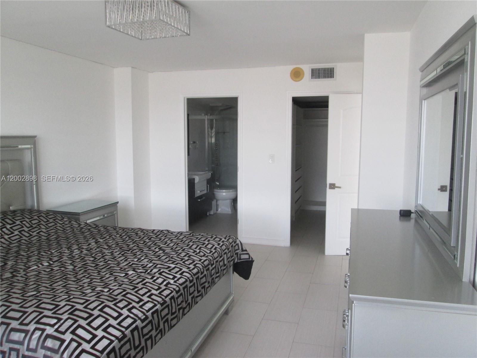 image Winston Towers 20017