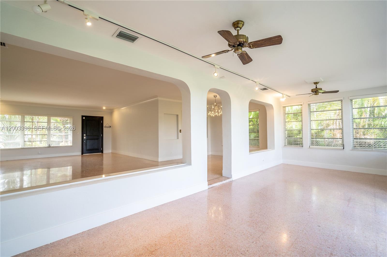 475 S Shore Dr Miami Beach, FL 33141