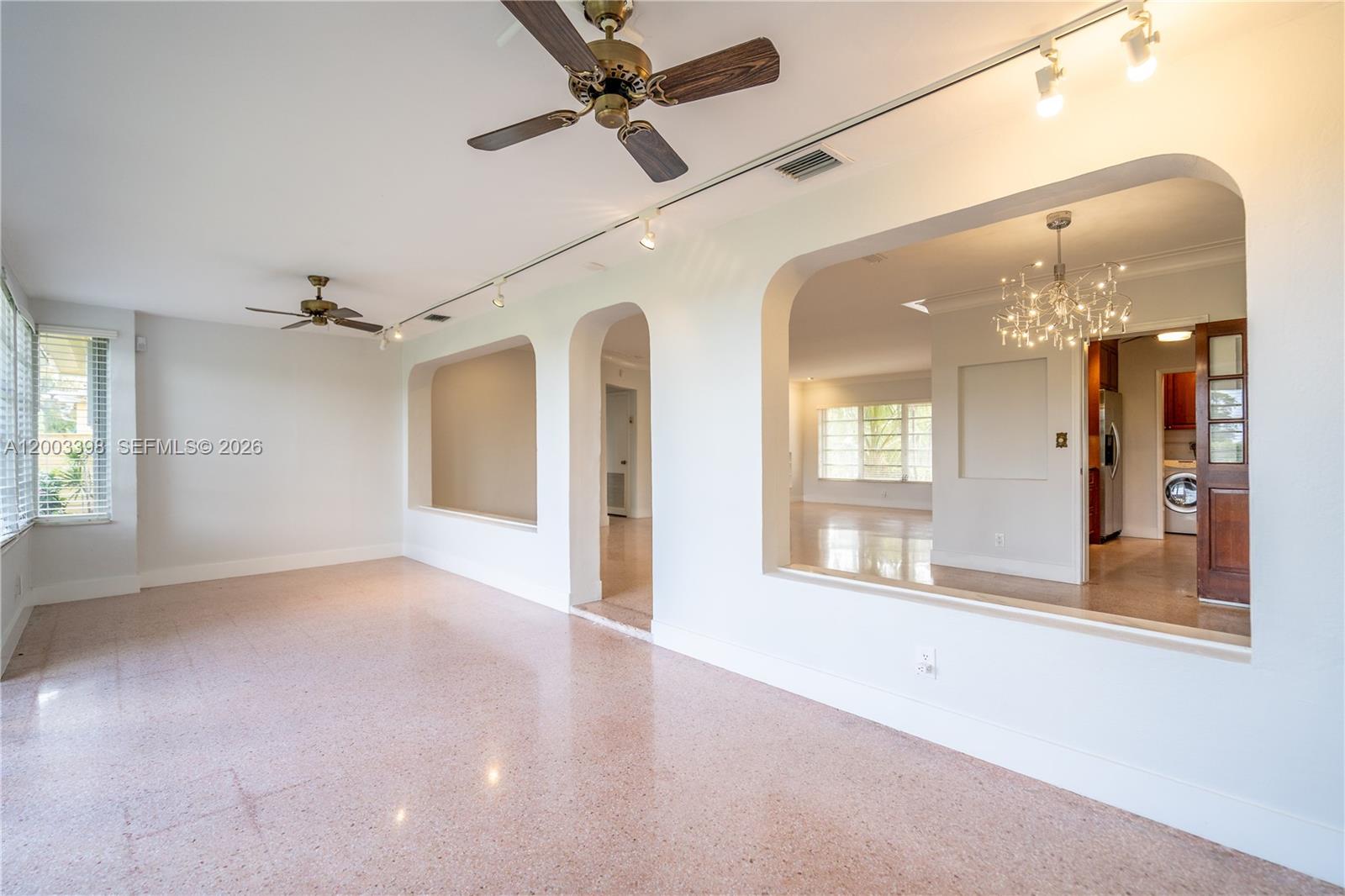 475 S Shore Dr Miami Beach, FL 33141