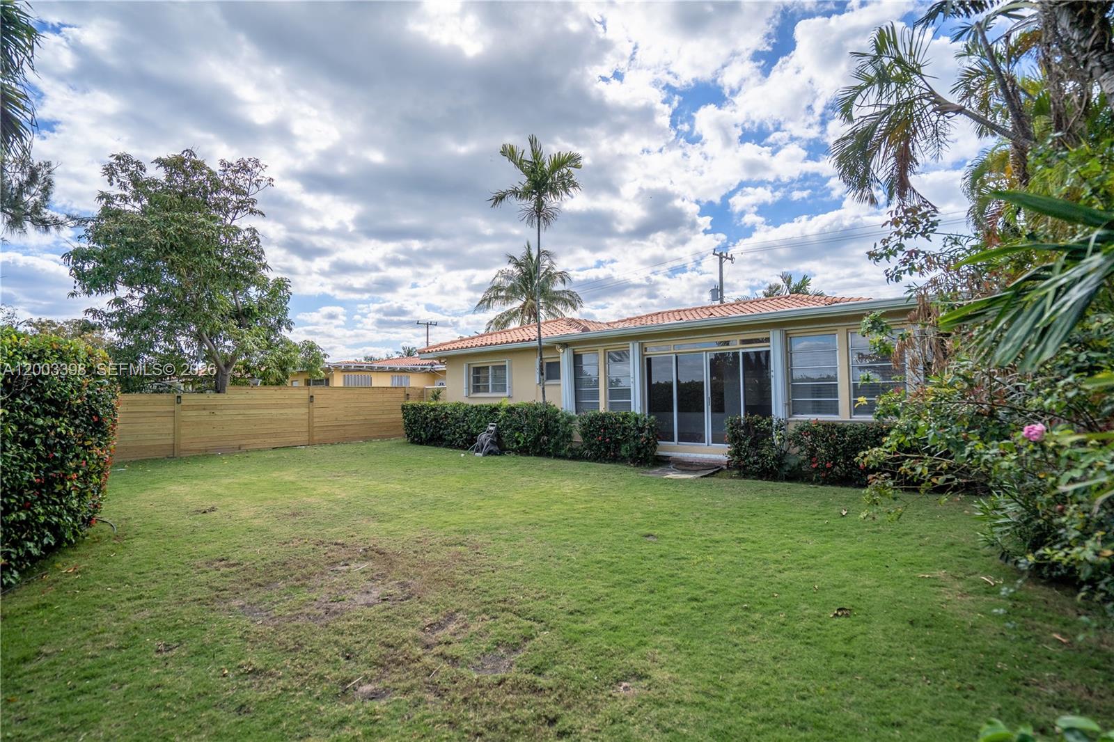 475 S Shore Dr Miami Beach, FL 33141
