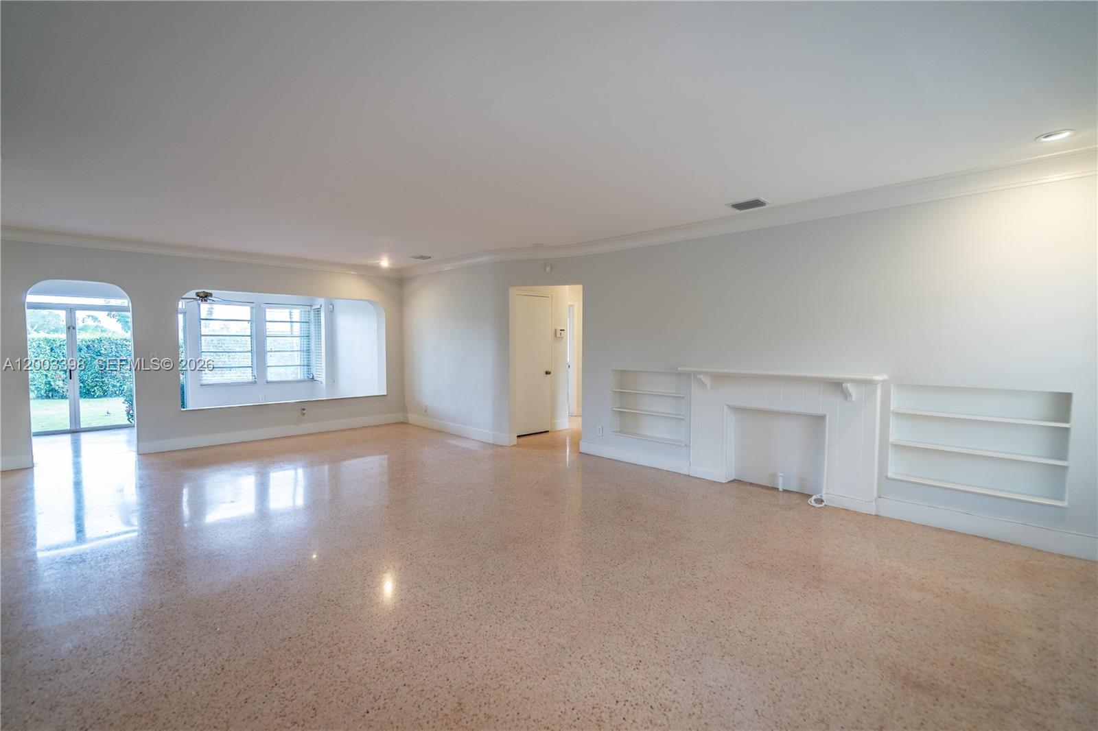 475 S Shore Dr Miami Beach, FL 33141
