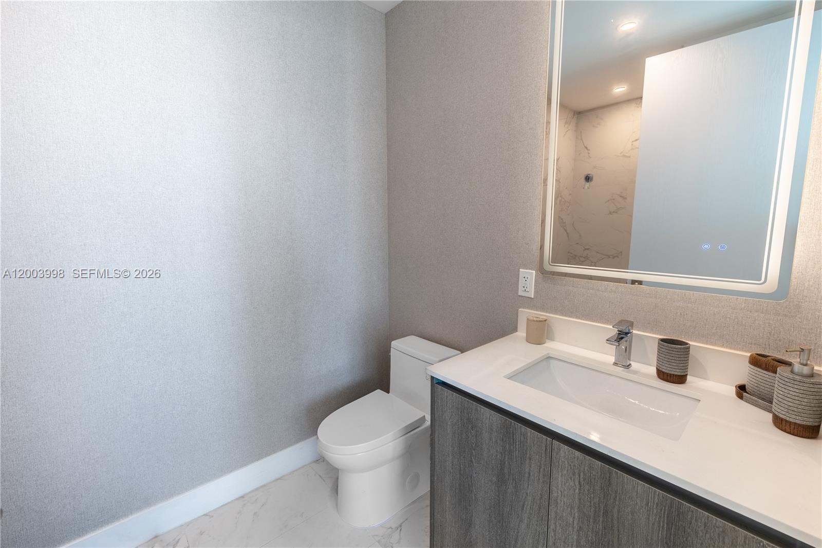 17550 Collins Ave #1202 Sunny Isles Beach, FL 33160